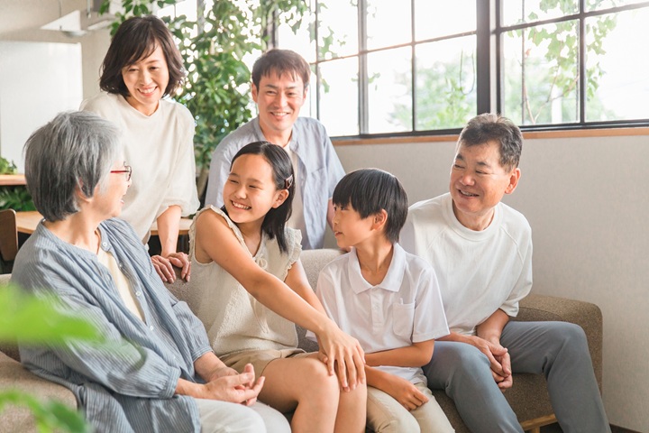 相続放棄しても受け取れるお金｜生命保険・遺族年金はもらえる？非課税枠の注意点